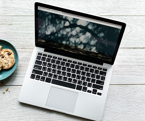 Оригінальна зарядка Macbook