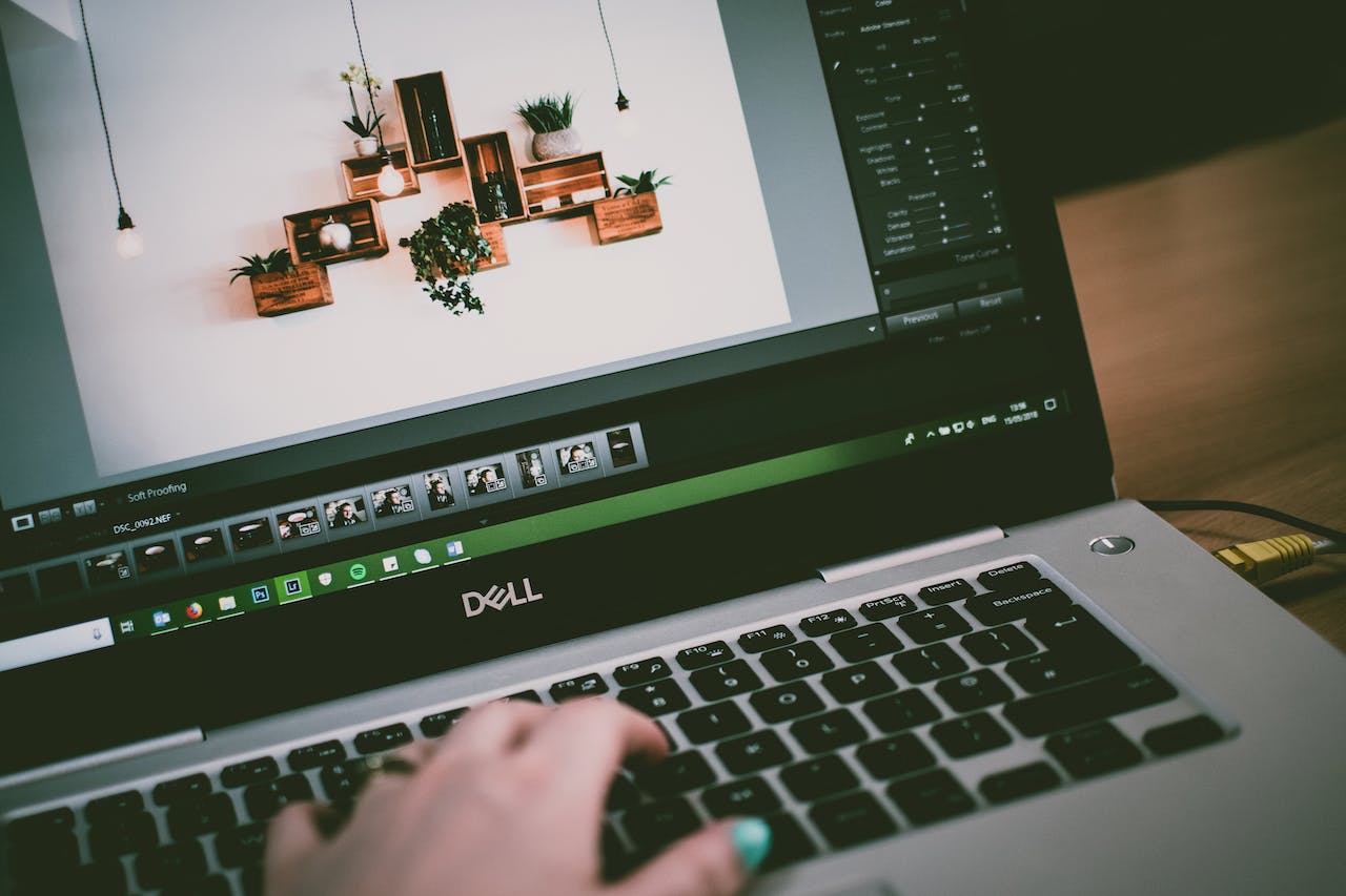 Причины поломки матрицы на ноутбуке Dell