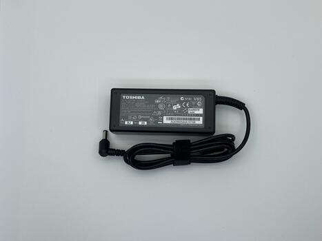 Блок питания для ноутбука Toshiba 65W 19V 3.42A 5.5x2.5mm PA3467U OEM