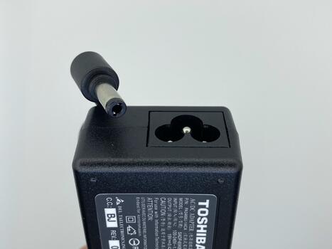 Блок питания для ноутбука Toshiba 65W 19V 3.42A 5.5x2.5mm PA3467U OEM - фото 4