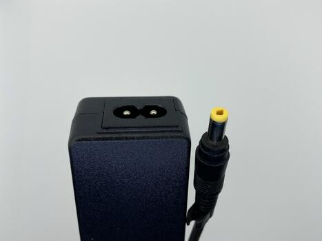 Блок питания для ноутбука Sony 20W 10.5V 1.9A 4.8x1.7mm VGP-AC10V2 Orig - фото 4