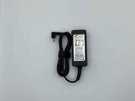 Блок питания для ноутбука Samsung 40W 19V 2.1A 3.0x1.0mm AD-4019W OEM