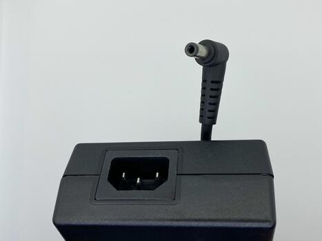 Блок питания для ноутбука Toshiba 180W 19V 9.5A 5.5x2.5mm ADP-601XH Orig - фото 4