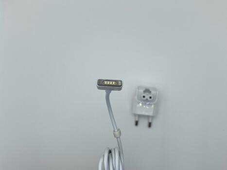 Блок питания для ноутбука Apple MacBook Air 11&quot; (2012 и позднее), Apple MacBook Air 13&quot; (2012 и позднее) 45W 14.85V 3.05A MagSafe 2 A1436 OEM - фото 4