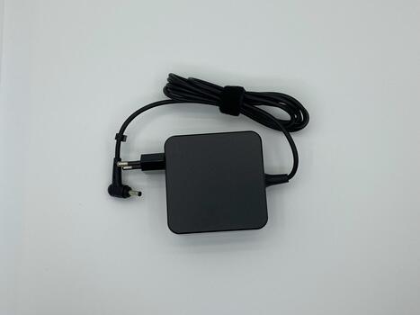 Блок питания для ноутбука Asus 65W 19V 3.42A 4.0x1.35mm AS6519040135FK OEM