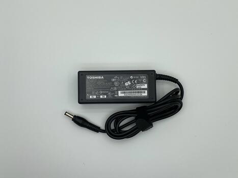 Блок питания для ноутбука Toshiba 45W 19V 2.37A 5.5x2.5mm TA451905525 OEM