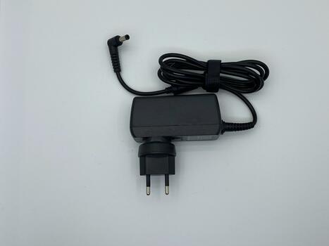 Блок питания для ноутбука Toshiba 45W 19V 2.37A 5.5x2.5mm TA451905525QC Travel Charger REPLACEMENT - фото 2