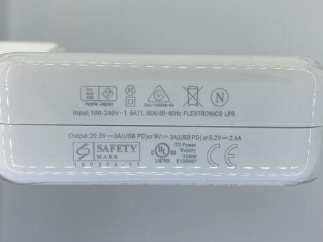 Блок питания для ноутбука Apple MacBook Pro USB Type-C 61W MNF72 OEM - фото 3