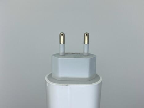 Блок питания для ноутбука Apple 18W 5V 3A / 9V 2A USB Type-C travel MU7T2 OEM - фото 4