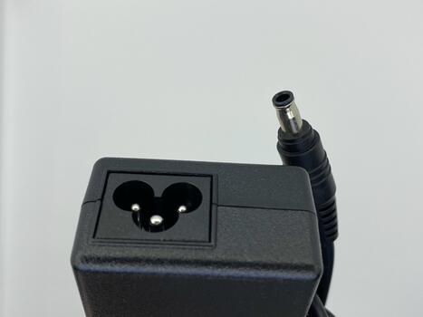 Блок питания для ноутбука Samsung 80W 19V 4.22A 5.5x3.0mm FPCAC33 ОЕМ - фото 4