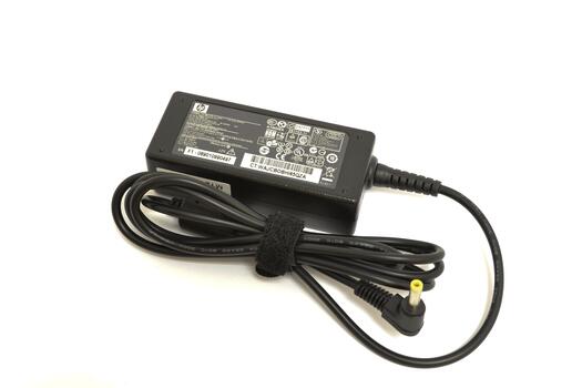 Блок питания для ноутбука HP 30W 19V 1.58A 4.0x1.7mm 493092-002 Orig Блок питания для ноутбука HP 30W 19V 1.58A 4.0x1.7mm 493092-002 Orig