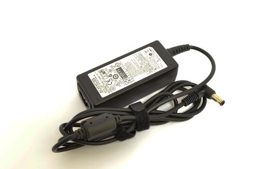 Блок питания для ноутбука Samsung 40W 19V 2.1A 5.5x3.0mm AD-4019R Orig Блок питания для ноутбука Samsung 40W 19V 2.1A 5.5x3.0mm AD-4019R Orig - фото 3