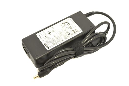 Блок питания для ноутбука Samsung 90W 19V 4.74A 5.5x3.0mm AD-9019 OEM - фото 3